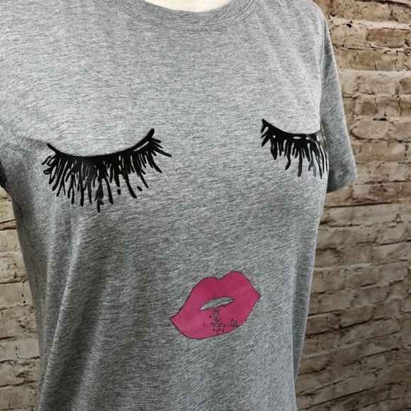 Blackmyth Graphic Top - Picture 4 of 7